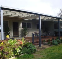 Absolute Waterfront - Accommodation QLD