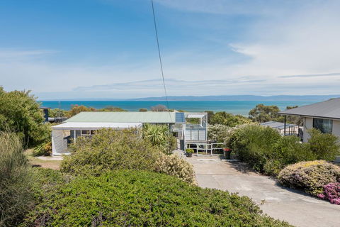 Acacia Cottage - Accommodation QLD 2