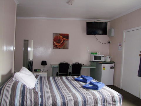 Acacia Motel - Accommodation QLD 1