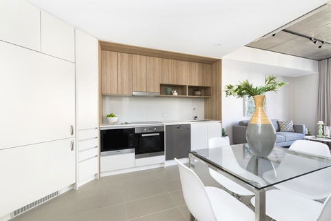 Accommodate Canberra - Azure - Accommodation QLD 3