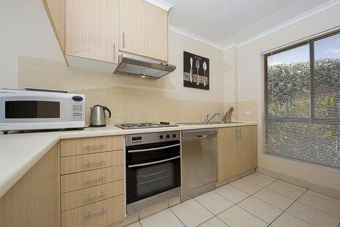 Accommodate Canberra - Kingston Court - Accommodation QLD 3
