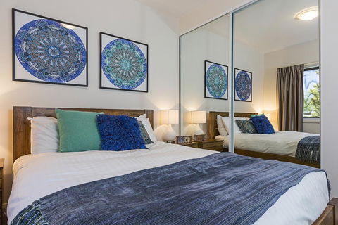 Accommodate Canberra- Domain Parliamentary Triangle - Accommodation QLD 0