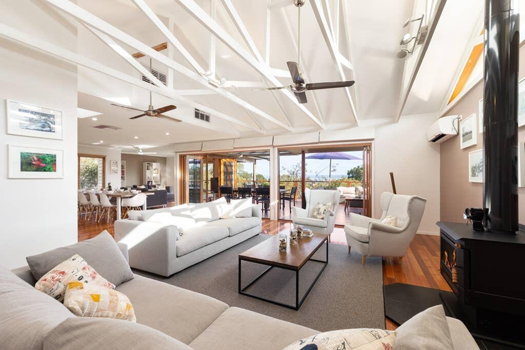 Somers ACT Accommodation QLD