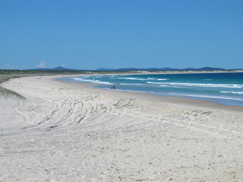 Across The Road From The Beach! - Accommodation QLD 3