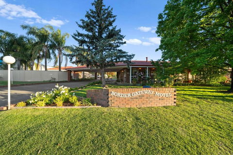 Econo Lodge Border Gateway Wodonga - Accommodation QLD 0