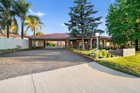 Econo Lodge Border Gateway Wodonga - Accommodation QLD 1