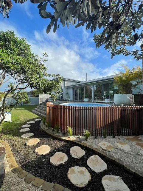 Diamond Beach House Beachfront Pool Pets - Accommodation QLD 1