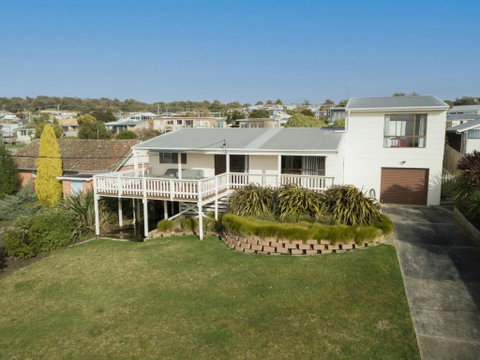 Dune Views - Accommodation QLD 0