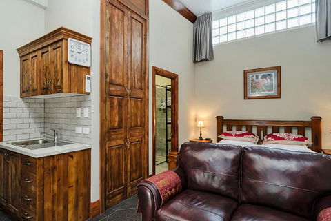 Eagle Foundry Bed & Breakfast - Accommodation QLD 1