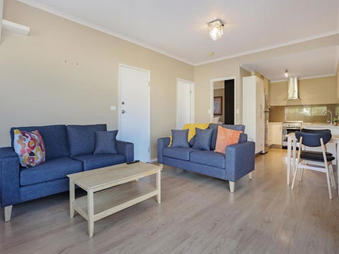 Eagle Heights Holiday Units - Accommodation QLD 1
