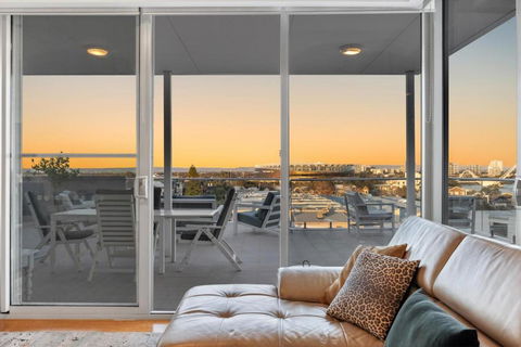 EAST34/60 - Urban Sanctuary - Accommodation QLD 1