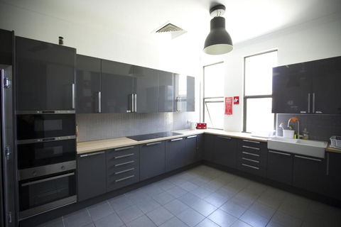 EBS Sydney Hostel - Accommodation QLD 4