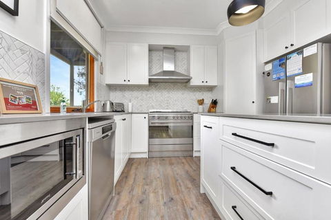 Elderslie House - Accommodation QLD 2
