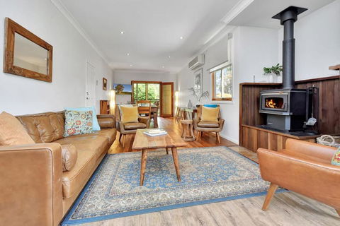Elderslie House - Accommodation QLD 3