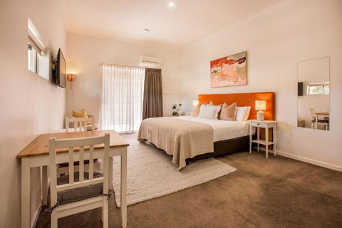 EM Apartments - Accommodation QLD 3