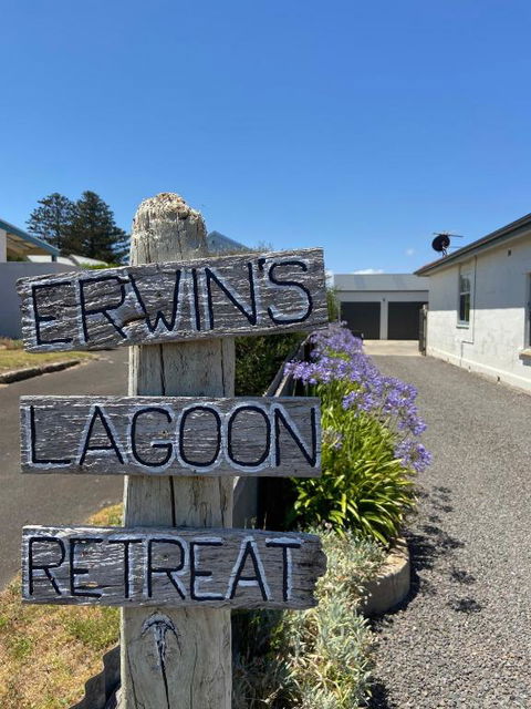Erwins Lagoon Retreat - Accommodation QLD 0