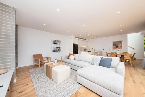 Feel The Bay Breeze 1 In Rye - Accommodation QLD 4