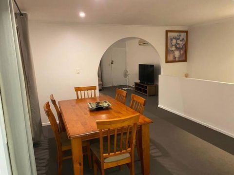 FAMILY 3-bedroom Everton Hills Apartment - Accommodation QLD 0