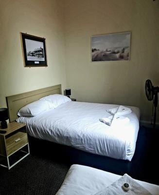 Family Hotel - Accommodation QLD 3