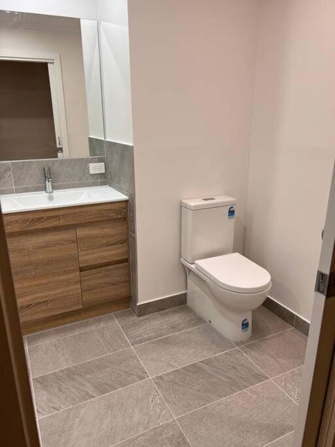 Family Home- Close To Knox City & Dandenong Ranges - Accommodation QLD 2