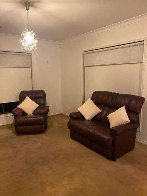 Family Home Close To Melb Airport, Free FAST WIFI! - Accommodation QLD 2