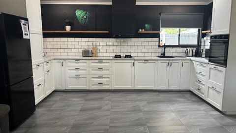 Family Retreat In Ningi Pet Friendly - Accommodation QLD 3