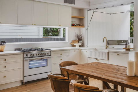 Family Retreat On Keats Street - Accommodation QLD 1