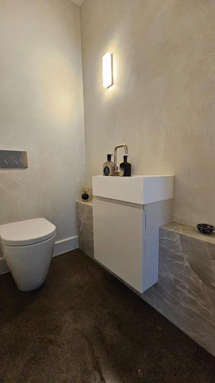 Fawkner Parkside Art House - Accommodation QLD 3