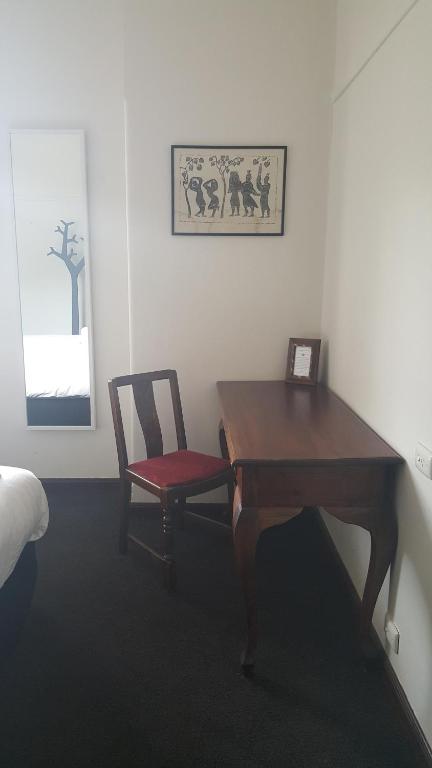 Fish Creek Hotel - Accommodation QLD 2