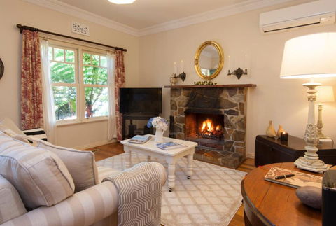 Fern Falls Cottages - Garden Cottage - Accommodation QLD 3