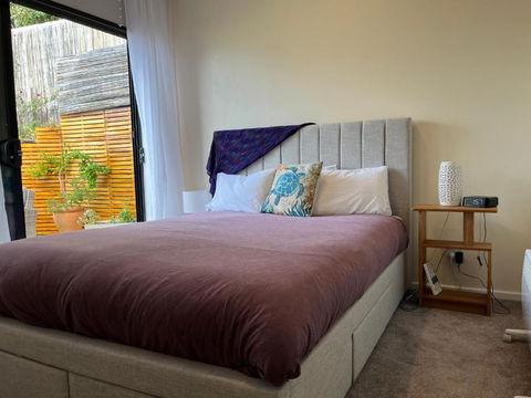 Fabulous, New, Well Appointed Beach House - Accommodation QLD 4