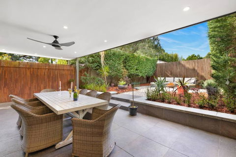 Exquisite Family Home Near Coogee Beach - Accommodation QLD 0