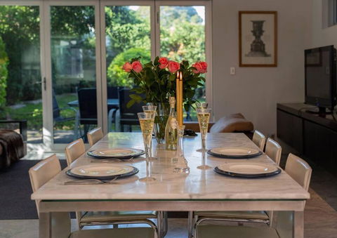 Exquisite Family Home Near Coogee Beach - Accommodation QLD 3