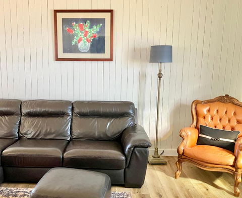 Galbraith Farmhouse South Burnett - Accommodation QLD 3