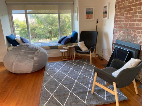 GALWAY COTTAGE - Accommodation QLD 1