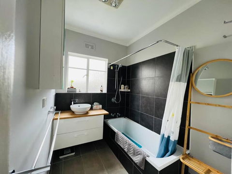 Garden House 15 Min To Hobart CBD - Accommodation QLD 2