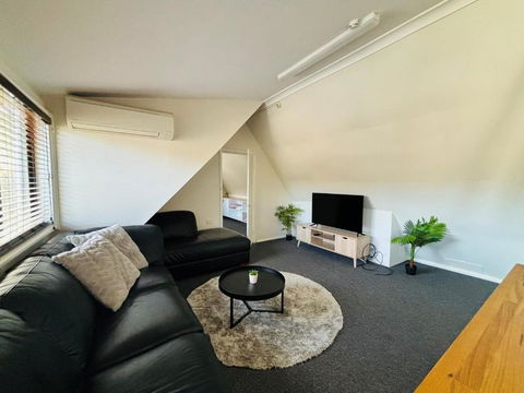 George IV Inn - Accommodation QLD 2