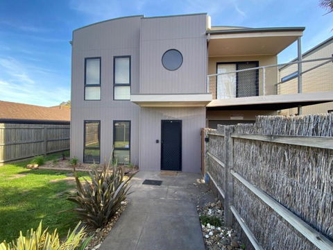 Getaway On Church Phillip Island Cowes - Accommodation QLD 0