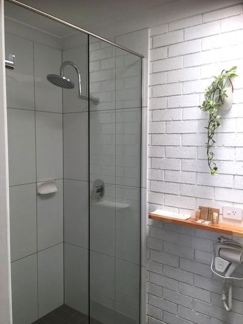 Gin Gin Village Motor Inn Motel QLD - Accommodation QLD 3