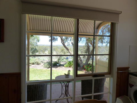 Glenbar Cottage Yelta - Accommodation QLD 4