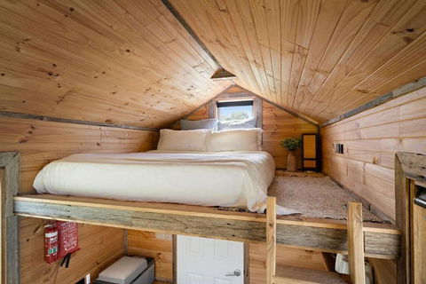 Golden Plains By Tiny Away - Accommodation QLD 3