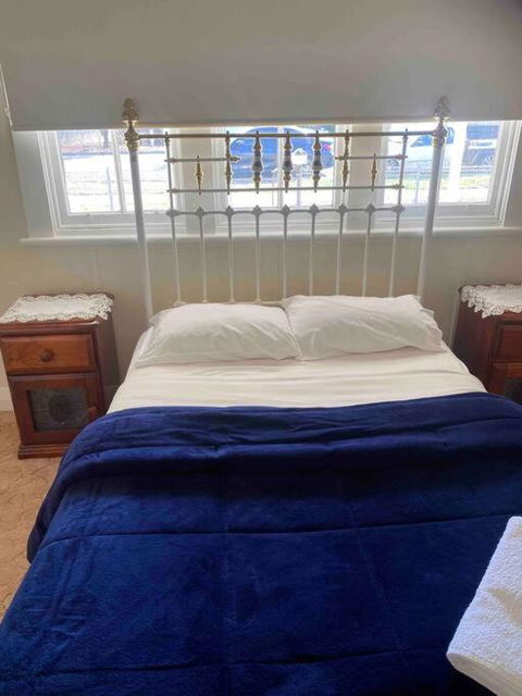 Golden Street Cottage - Accommodation QLD 1
