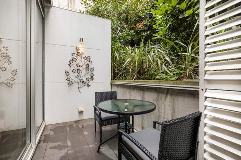 Ground Floor Terrace Unit Near Edinburgh Gardens - Accommodation QLD 4