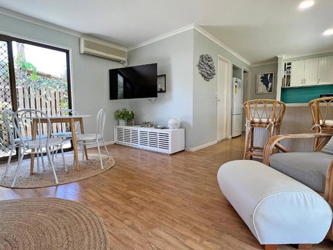 HAPPY DAZE - Accommodation QLD 1