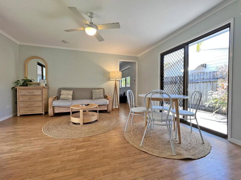 HAPPY DAZE - Accommodation QLD 2