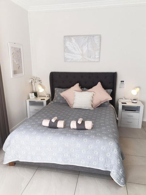 GUESTHOUSE On REGENT Bed & Breakfast - Accommodation QLD 0