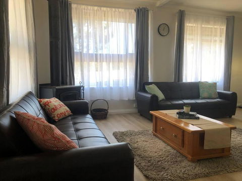 Heart Of The Farm Country Cottage In Tallarook - Accommodation QLD 2