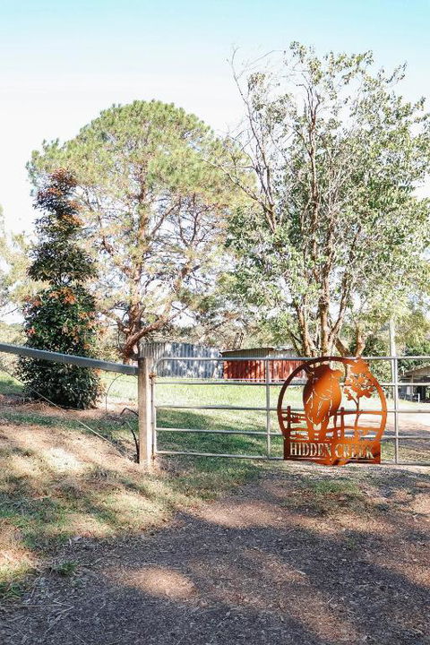 Hidden Creek Cabin - Accommodation QLD 1
