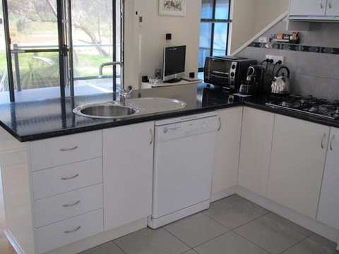 Hidden Grove Retreat - Accommodation QLD 1