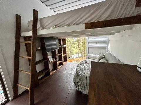 Hill Dweller Hideout - Accommodation QLD 3